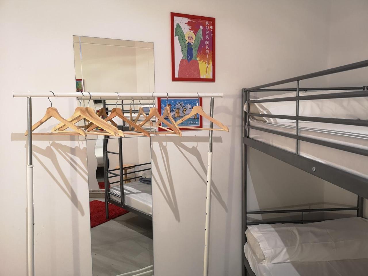 Pil Pil Hostel Bilbao Kültér fotó